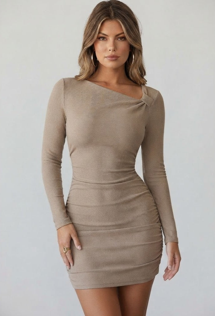Robe Asymétrique Côtelée — Une Épaule